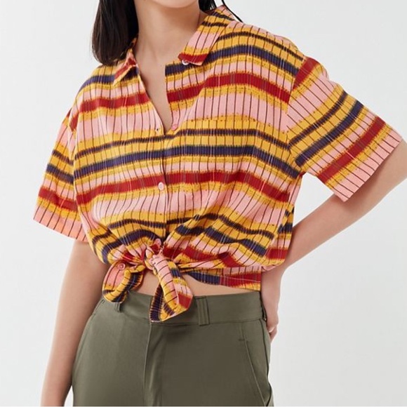 Urban Outfitters Austin Printed Button-Down Shirt - Picture 1 of 9